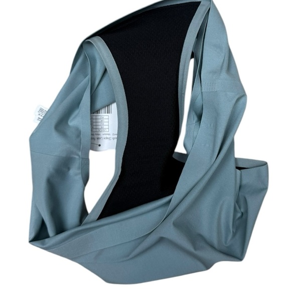 Le Mystère Smooth Shape Leak Resistant Brief Medium Misty Blue, Medium, New - Picture 4 of 6